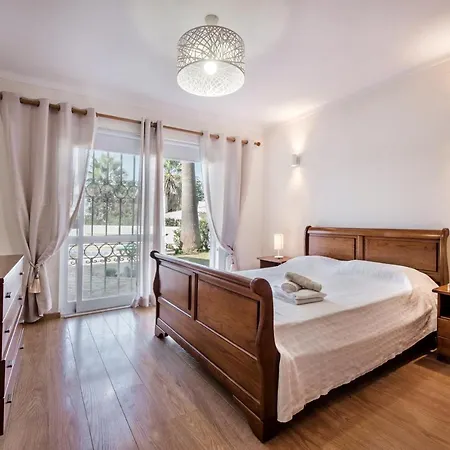 Celina By Algarve Holidays فيلة *