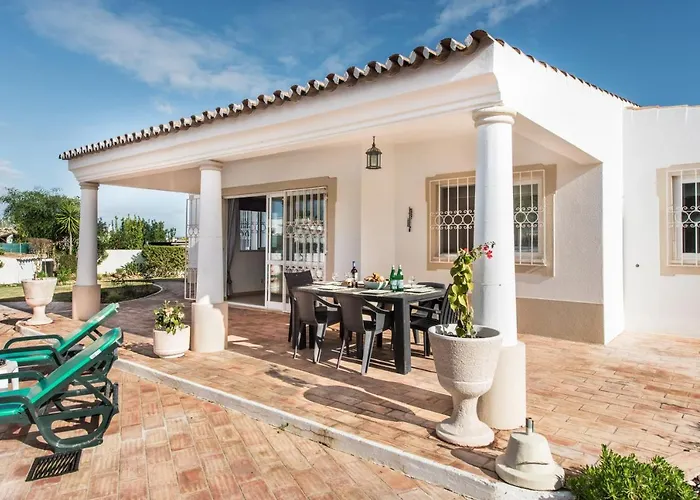 Celina By Algarve Holidays