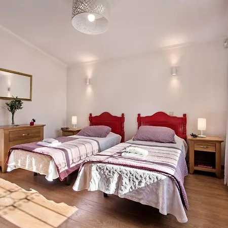 Celina By Algarve Holidays Villa Guia