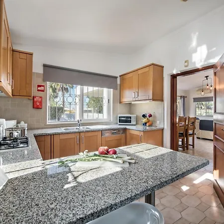 Villa Celina By Algarve Holidays *