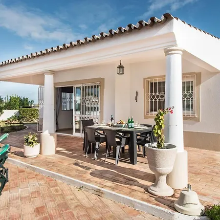 Celina By Algarve Holidays